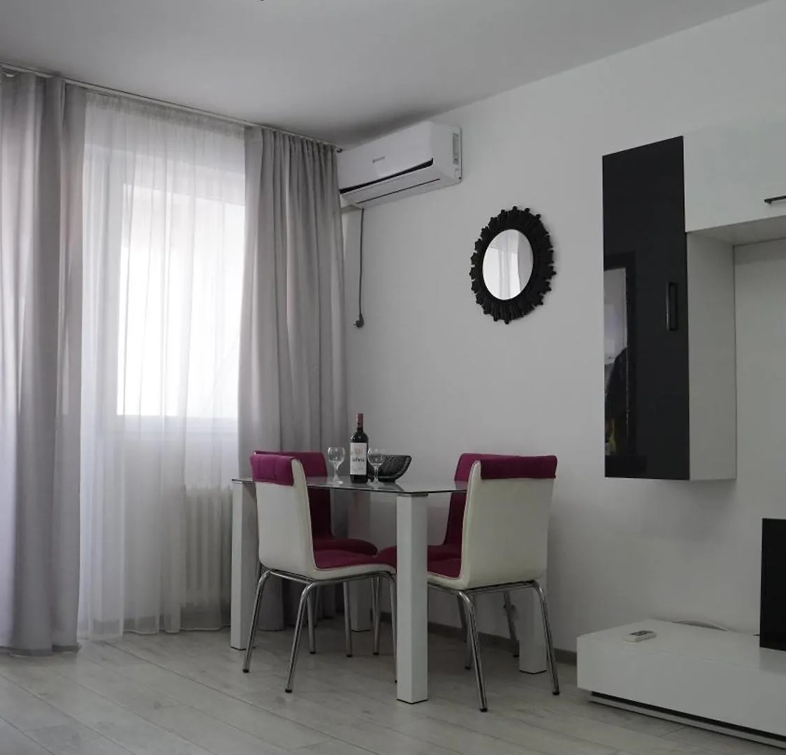 Apartment Luxury Studio Plaza M Drumul Taberei Bucharest