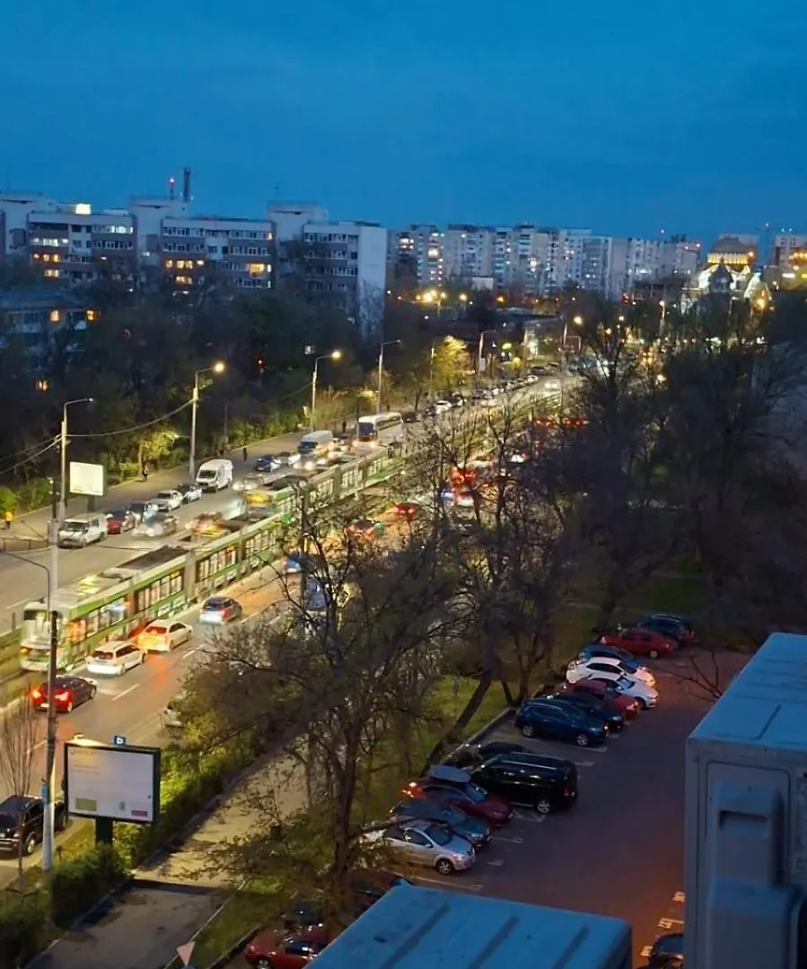 Apartment Luxury Studio Plaza M Drumul Taberei Bucharest Romania