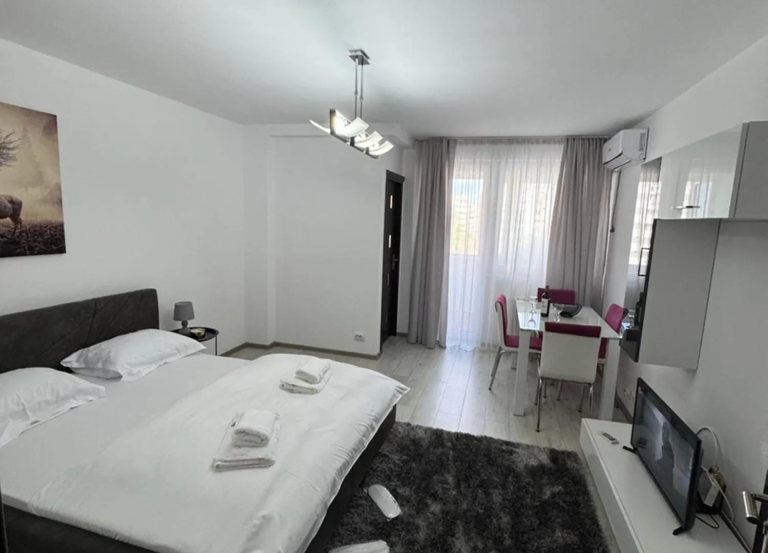 Luxury Studio Plaza M Drumul Taberei Bucharest