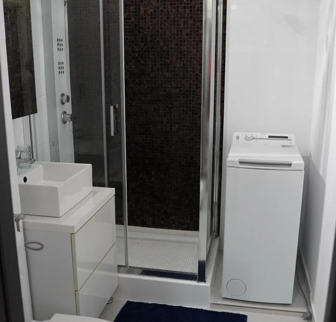 Luxury Studio Plaza M Drumul Taberei Bucharest 0*,